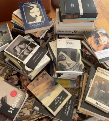 Reading your fav books