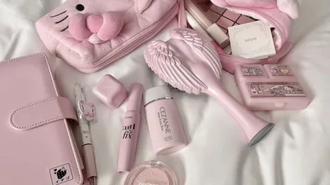 𝑳𝒊𝒇𝒆 𝒊𝒔 𝒂𝒍𝒍 𝒑𝒊𝒏𝒌