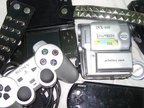 𝐏𝐥𝐚𝐲 𝐆𝐚𝐦𝐞𝐬