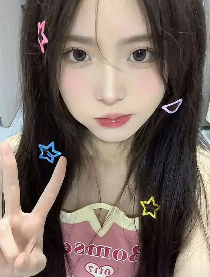 คุณลูกค้ารีเควสช่อดอกไม้ตุ๊กตาน่ารักสดใส |ให้ลูกสาวปัจฉิม