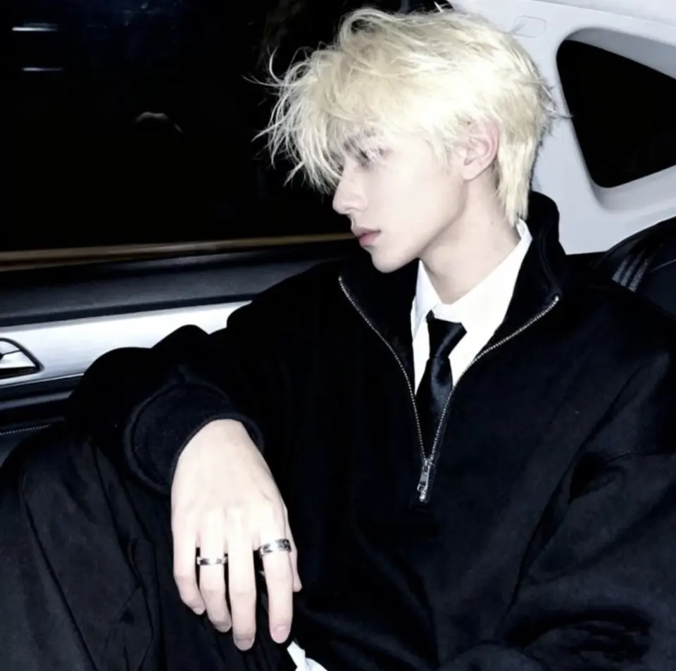 17:58 | คุณกำลังจะปิดร้านก็มีลูกค้าเข้า คุณลูกค้า(เคน)มาขอคุณเป็นแฟน