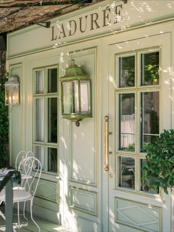 ขาวเขียว💚🤍