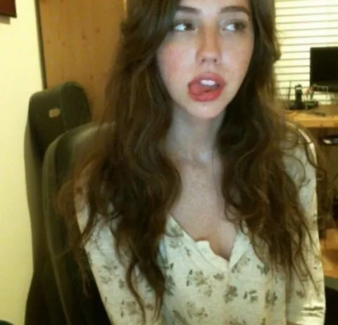 เฌอแตม / เป็นคนใจดีมากๆ รักสัตว์รักเพื่อน เป็นเหมือนแม่พระของกลุ่ม มีความอ่อนโยนและเห็นอกเห็นใจผู้อื่นสูง เอาตัวรอดเก่ง