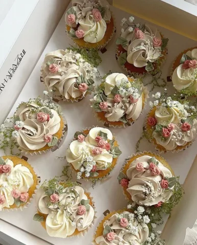 make desserts - ทำขนม