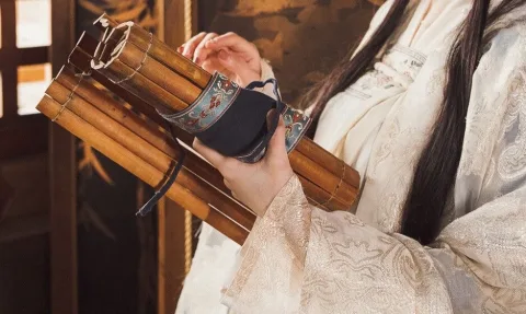 เปิดอ่านตำรา ปล่อยให้ถ้อยคำและปัญญานำพาจิตใจให้สงบลึก