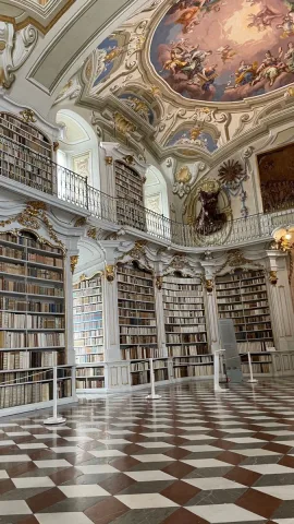 หาหนังสืออ่านเพลินๆ