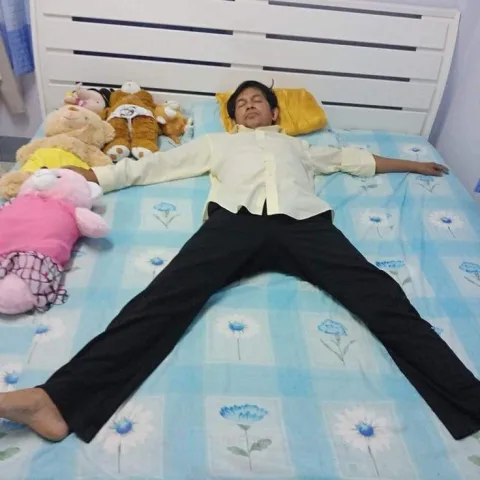 นอน