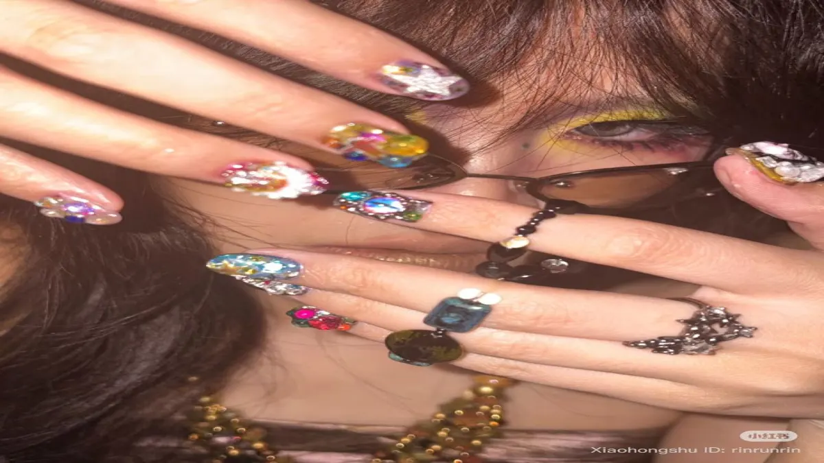 มาเปิดร้านขายของฮิตกันน