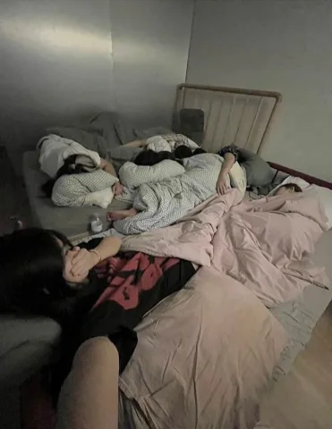 นอน