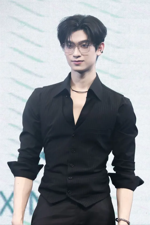 คนนี้ใคร