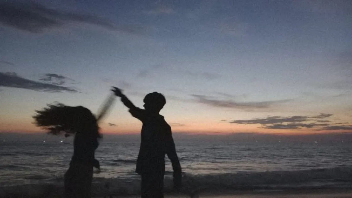 &ldquo;เลือกผู้ชายของคุณ แล้วไปเดทกัน 💫&rdquo;