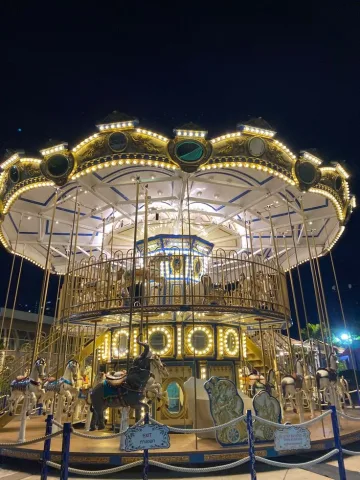 Asiatique The Riverfront