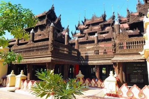 "เรือนสวนสงบ กลิ่นดอกไม้และสายลมเป็นเพื่อน&rdquo;