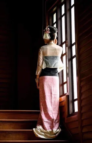 &ldquo;หอสูง มองทั้งเมืองราวกับอยู่ในพระหัตถ์&rdquo;