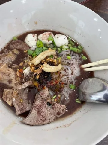 ก๋วยเตี๋ยว
