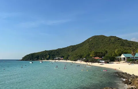 หาดเทียน ชลบุรี