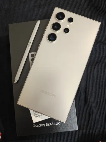 Samsung Galaxy S24 Ultra (Titanium Gray) /I apologize if any of the information is incorrect.
