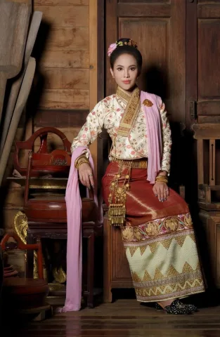 แม่หญิงบุหงา-เมืองถลาง