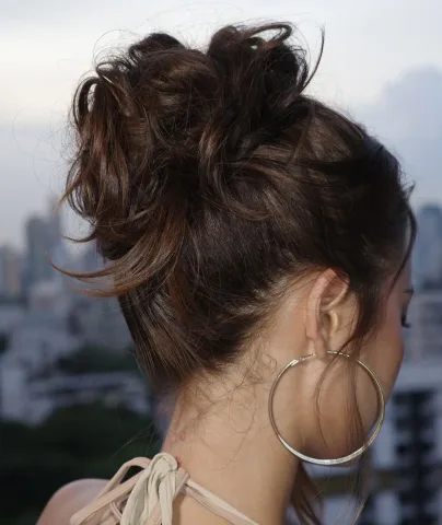 You can never go wrong with messy buns