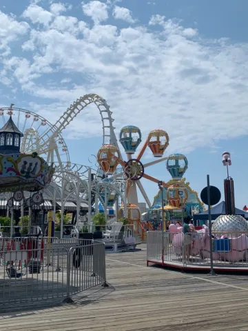 Amusement park date