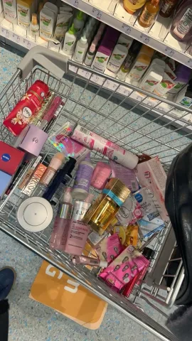 💄🫧🪞