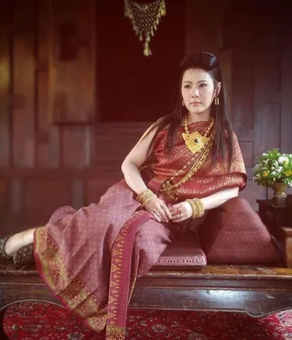 พระมเหสีฝ่ายซ้าย