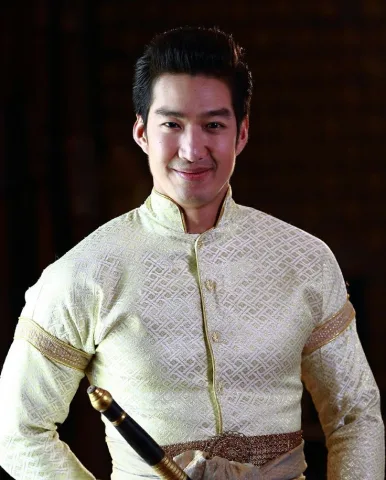 หลานชายเพียงคนเดียวของเจ้าเมืองที่กําลังจะได้ปกครองต่อ