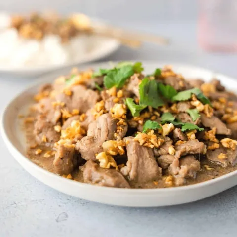 หมูทอดกระเทียม
