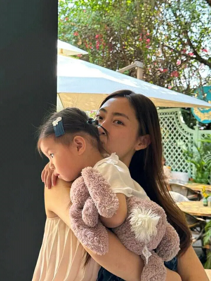 เวลาแต่งตัวออกไปข้างนอกสไตล์ "แม่ลูก" คุณเลือกแบบไหน?