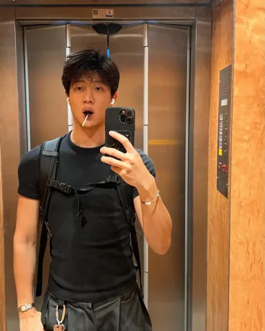 พอร์ช : มึงด่าไม่เจ็บครับ แค่นี้ยังอ่อนไป //ดีดหน้าผากคุณ