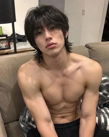 พี่โมเดล รุ่นพี่ปี4