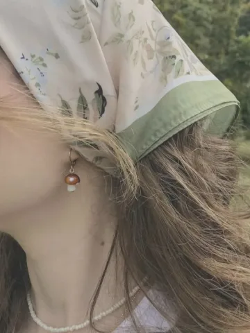 ผ้าผูกผมลายดอกไม้จิ๋ว