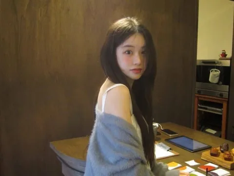 นัวเนีย (ruffle)