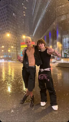 เมคเฟรนกันครับ bro (เอาดงเอาดี)