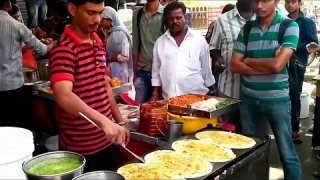 ทักษะ การทำ อาหาร ข้างถนน ที่น่าทึ่ง ที่อินเดีย  Street Food