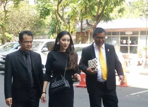 แพท ณปภา