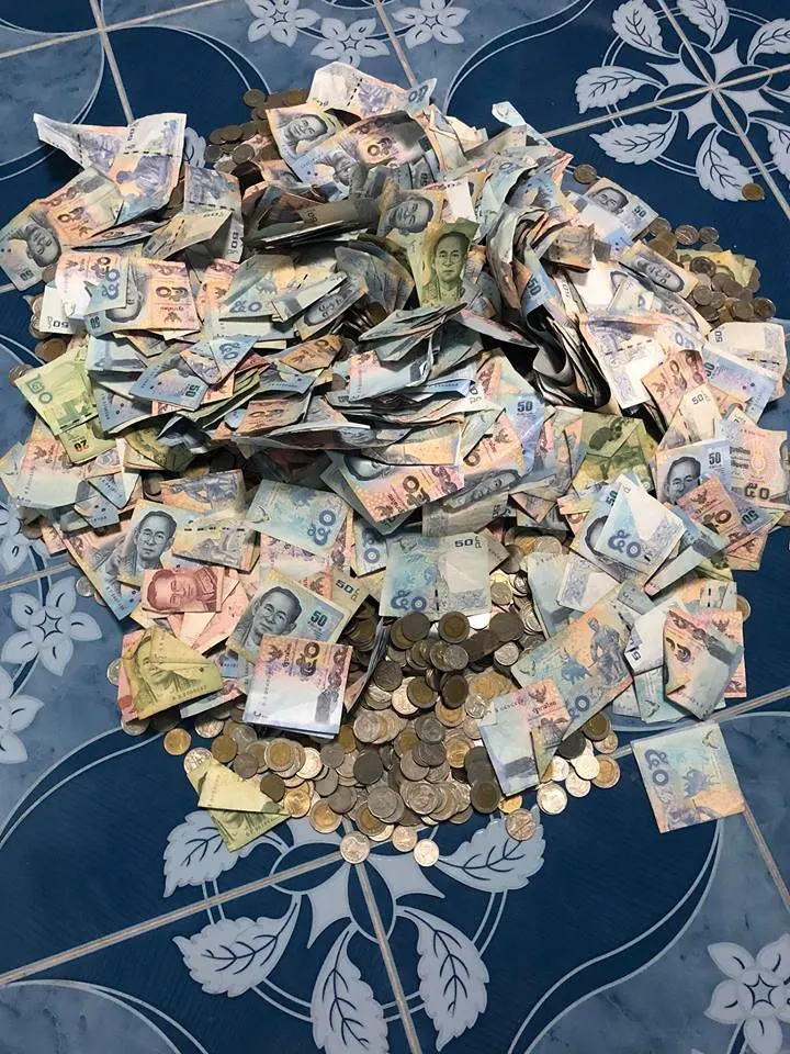 ในภาพอาจจะมี 3 คน