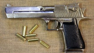 ประวัติปืน:DESERT EAGLE MARK XIX