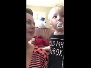 ลูกชายจะทำอย่างไร เมื่อแม่ร้องไห้ ไปดูกัน !!!