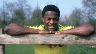 ลือกันให้แซ่ดกับรายชื่อนักฟุตบอลที่เป็นเกย์