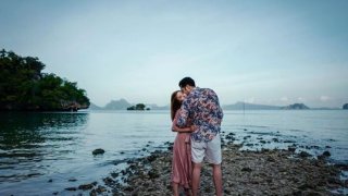 ส่อง!! &ldquo;เนย เนโกะจัมพ์&rdquo; โพส์ตภาพคู่สุดหวานกับแฟนหนุ่ม