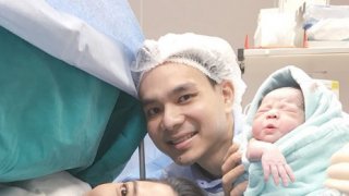 &ldquo;โบว์ สาวิตรี&rdquo; คลอดแล้ว ลูกสาว &ldquo;น้องภิพภา&rdquo; ทำปากจู๋ น่าชังสู้กล้อง