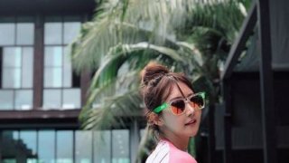 เปิดคลิปน่ารัก เมื่อภรรยาสาว ของ &ldquo;อ้วน รังสิต&rdquo; แดนซ์โชว์เอว ข้างรถยนต์