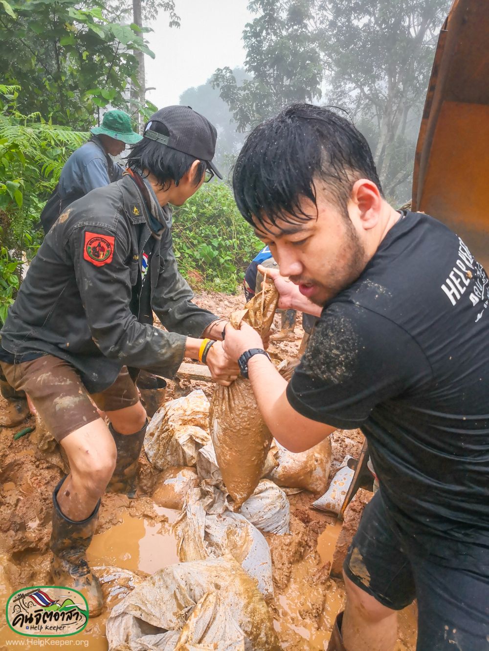 รับสมัครจิตอาสา ครั้งหนึ่งในชีวิตร่วมพลังร่วมสร้างถนนคอนกรีตบนดอย รอบที่ 2 ณ ต.แม่ตื่น อ.อมก๋อย จ.เชียงใหม่ Help Keeper คนจิตอาสา