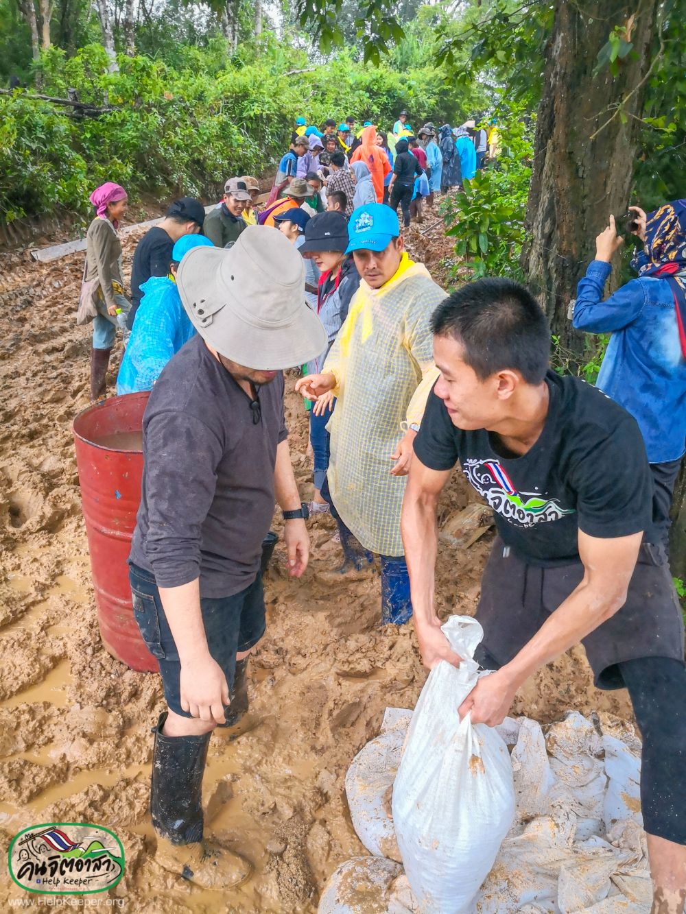 รับสมัครจิตอาสา ครั้งหนึ่งในชีวิตร่วมพลังร่วมสร้างถนนคอนกรีตบนดอย รอบที่ 2 ณ ต.แม่ตื่น อ.อมก๋อย จ.เชียงใหม่ Help Keeper คนจิตอาสา