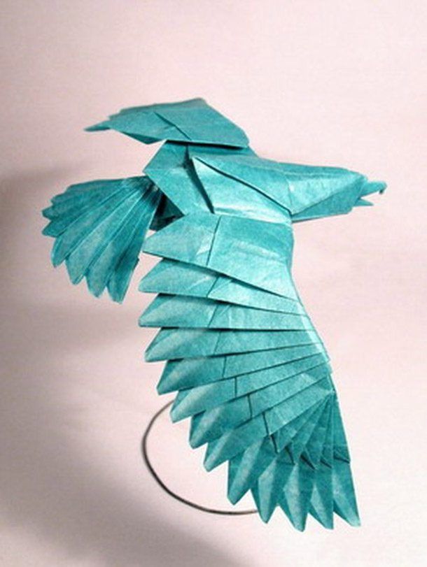 นกกระเรียนชิดซ้าย! เชิญชมศิลปะการพับกระดาษ ที่ต้องยกนิ้วให้จริงๆ