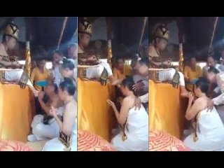 "กรกิจ ดิษฐาน" เต้น​ จูบ​ อม​ เลีย​ ดมนิ้วเท้า​ฝาเท้าใต้บาทา​ มันคือการแสดงความเคารพจงรักภักดีค่ะ​ เฮ้ย.. ครับผม