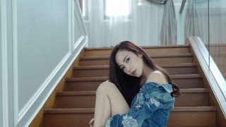 แซ่บตัวแม่!! &ldquo;อั้ม พัชราภา&rdquo; ซุปตาร์เมืองไทย นุ่งสั้น อวดขาเรียว ขาวโบ๊ะ