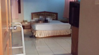 "หนุ่มใหญ่ขาพิการ" พาสาวเข้าโรงแรม หลังเสร็จกิจช็อกดับคาเตียง...