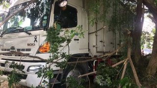 สลด..10ล้อแหกโค้งชนคนปั่นจักรยานดับ